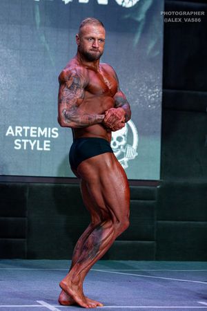 CLASSIC PHYSIQUE НОВИЧКИ